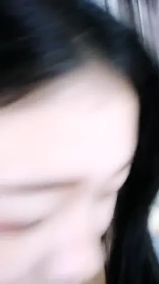 뽀얀 큰 귀걸이 미유 여동생 아이템 자위_탈광광 진동봉 뽑기 용모치 좋아 털이 많아 _ 유혹적이야 놓치지 마
