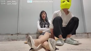 윤하니 얼굴 최초공개 섹촬영 - 국산야동 인기 한국야동